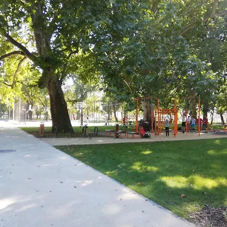 Embassy Citypark Διαμέρισμα *